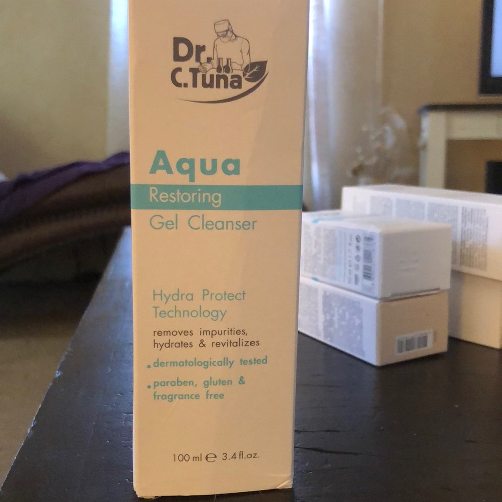 Dr Tuna Aqua Restoring Gel Cleanser